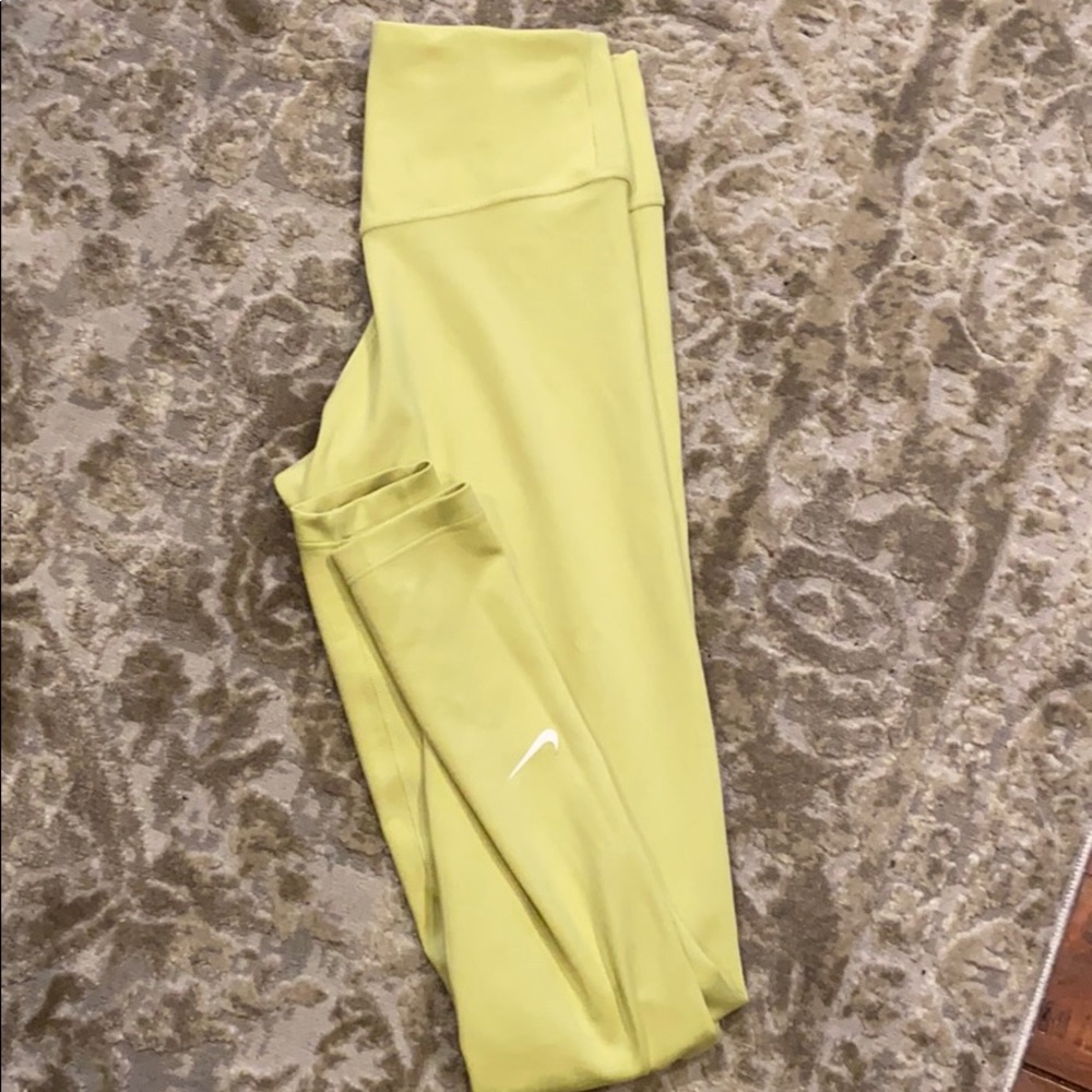 Nike One Leggings
